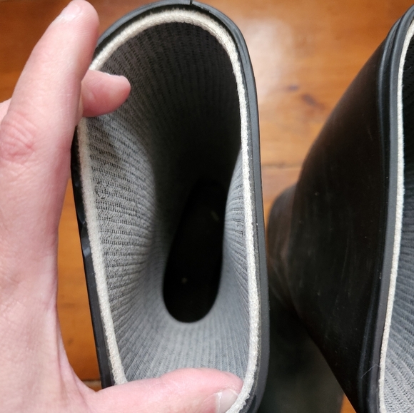 Kids Kamik Black Rubber Boots - Picture 8 of 9